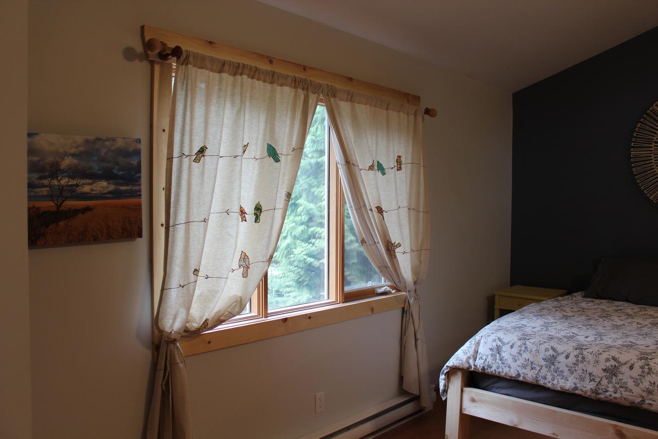 The Perch On Gabriola Bed and Breakfast Buitenkant foto